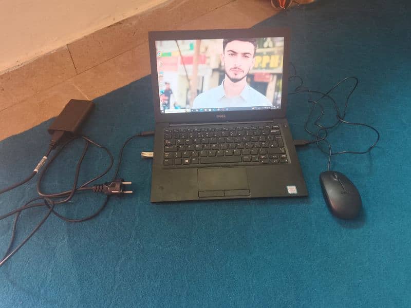 Dell Laptop 0