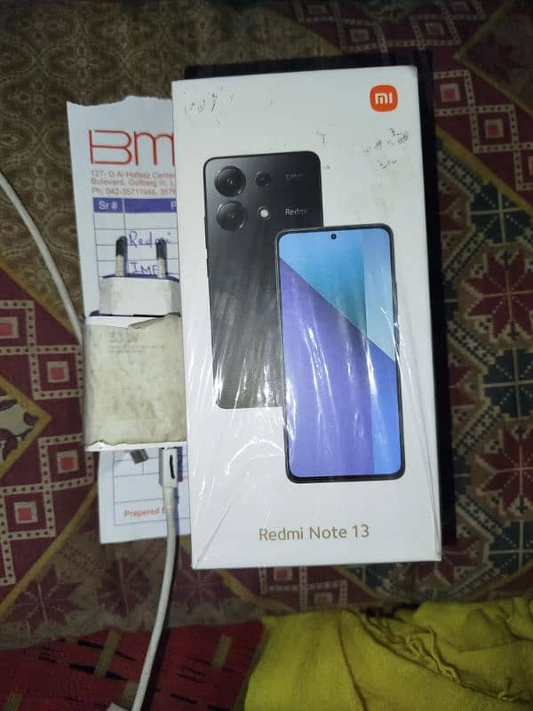 Redmi note 13.8gb/ 256gb original adapter sathe he cable nhi he 0