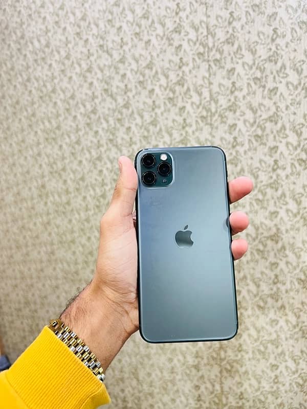 iphone 11 pro max  pta approved 86health 256gb waterpack 0319718743 1