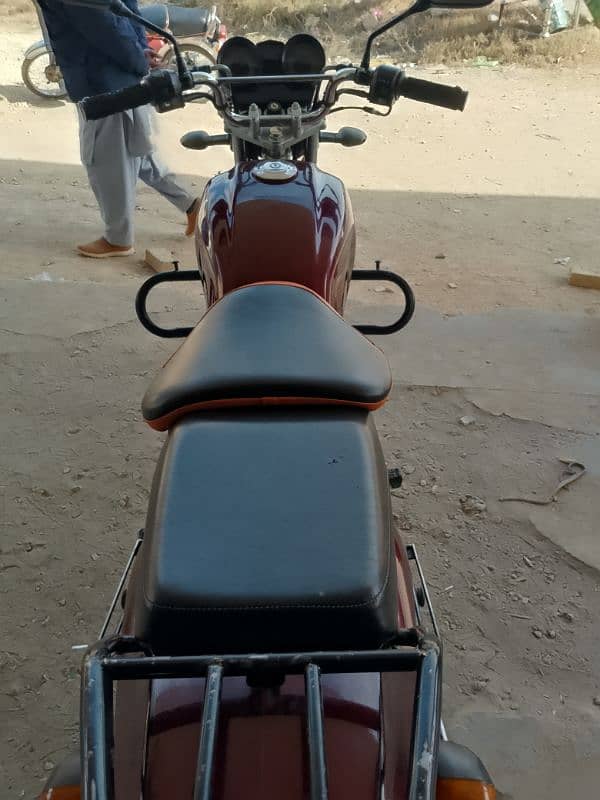 YBZ-125 Condition 95/100 , Wadi e soon Khushab 7