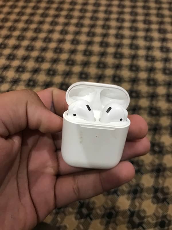 orignial airpods 0