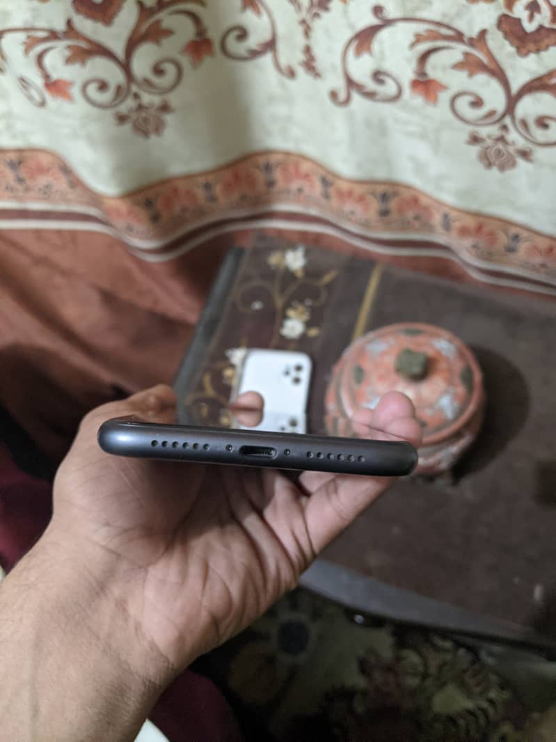 Iphone 11 brand new 1