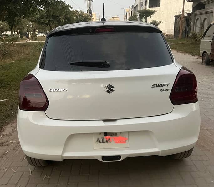 Suzuki Swift GL CVT 1