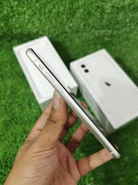 iphone 11 128 GB non PTA WhatsApp 0301%%%%%%%%%%%4338%%%%%%%%%%%%%%350 2