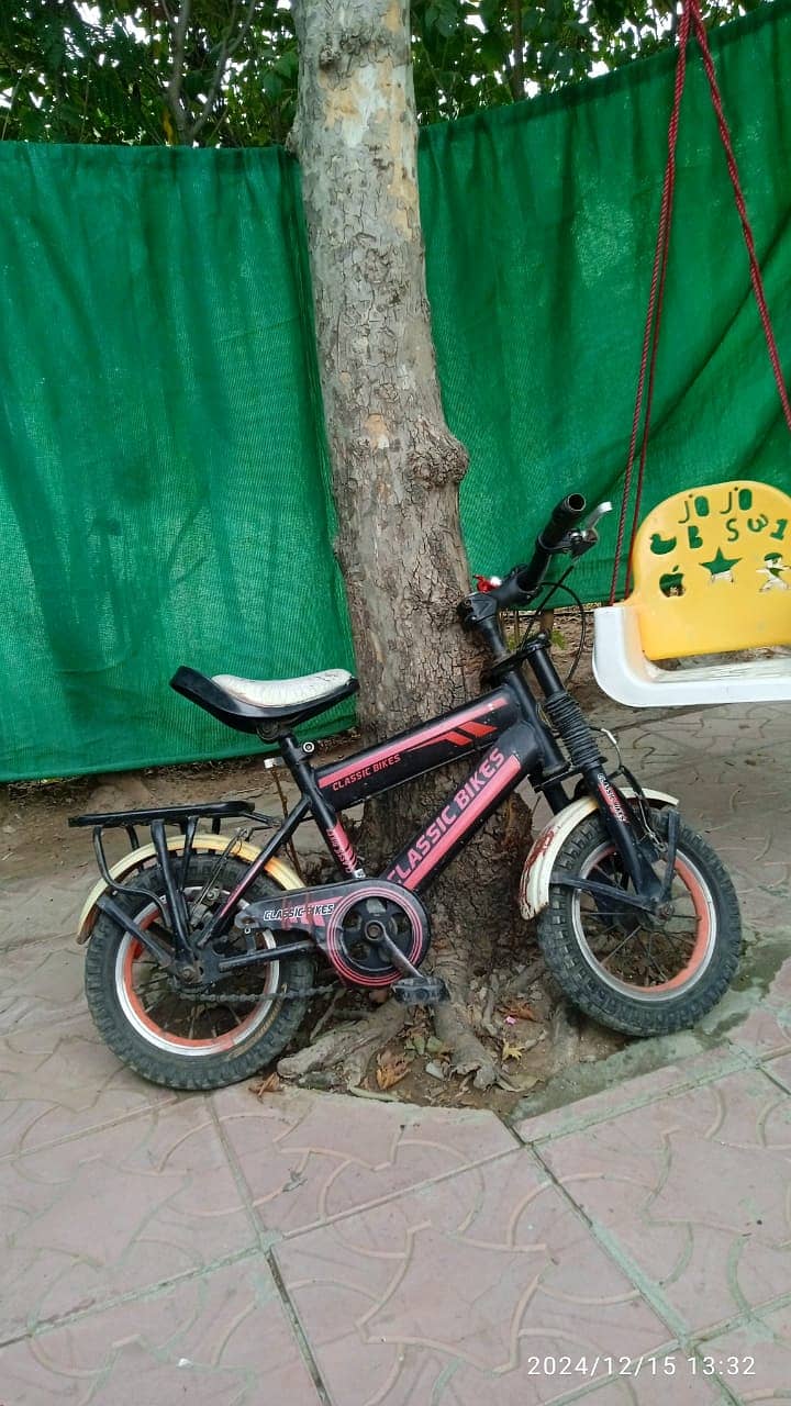 03155134311 Two kids cycle for sale one for boy and one for girl 1