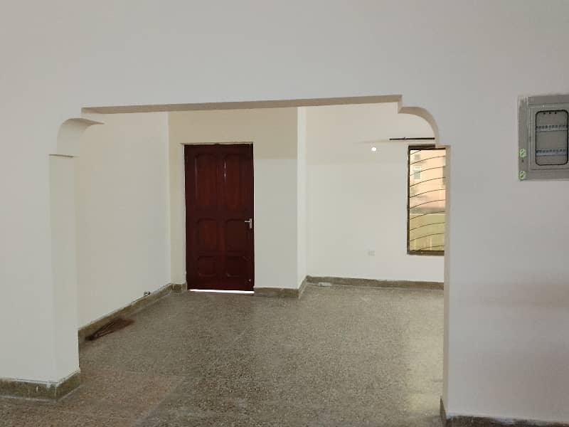 4 bed Upper portion available for rent in i8  near to markz 2