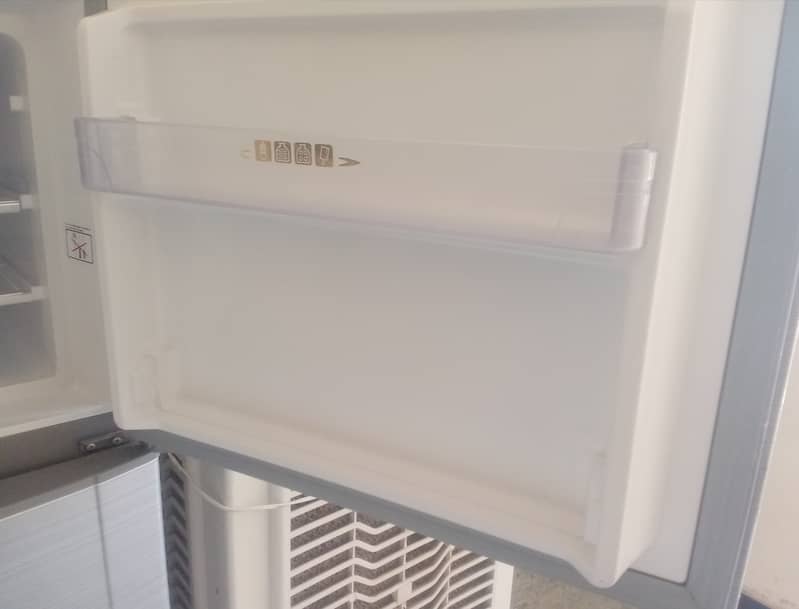 Dawlance Fridge For sale 2