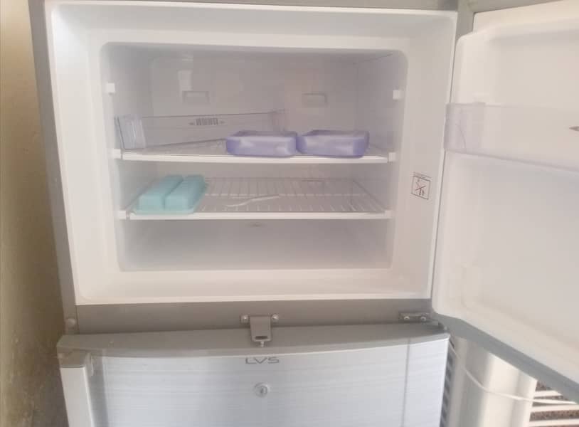 Dawlance Fridge For sale 3