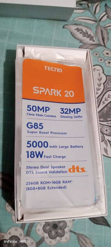 Tecno spark 20 8+8/256 2