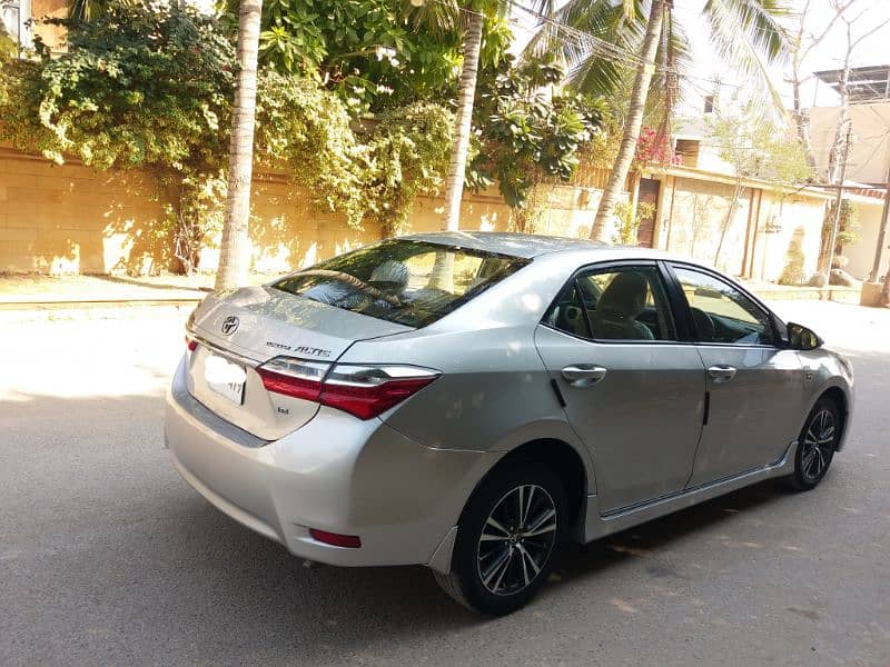 Toyota Corolla Altis 2018 3