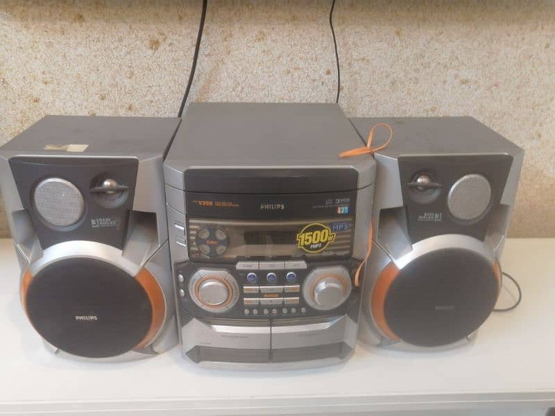 MUSIC SYSTEM 4