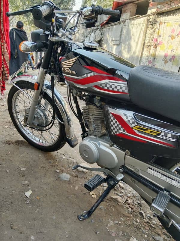 Honda 125 2024 modal bilkol new halat ma hai 3