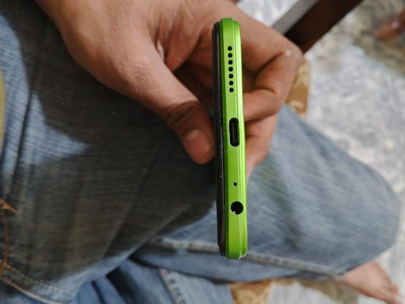 Hot 12 Infinix 6/128 speaker ka issues hai 5