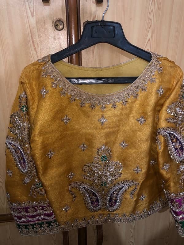 Mehndi lehnga 0