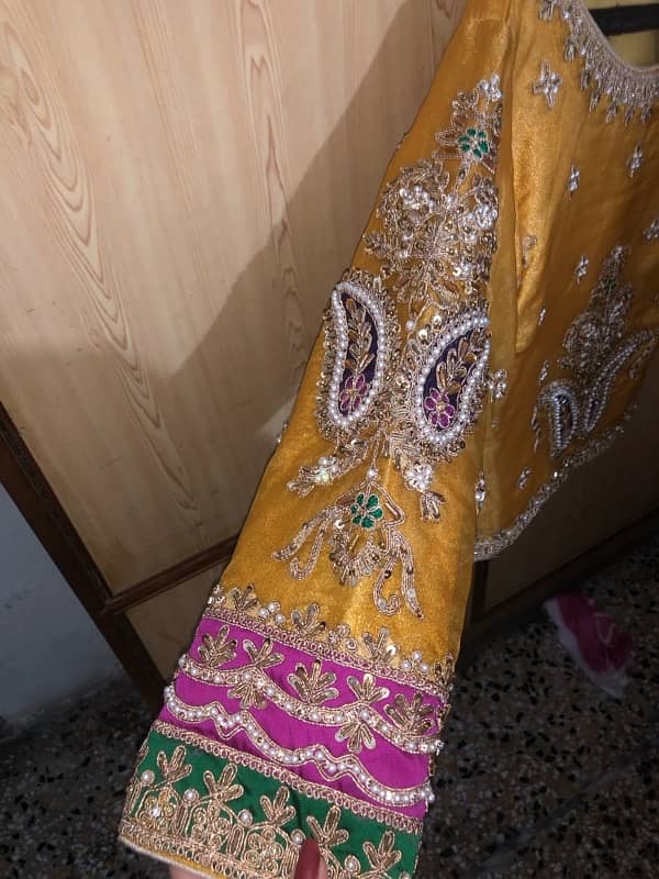 Mehndi lehnga 2