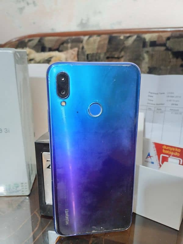 Huawei Nova 3i 0