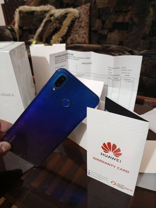 Huawei Nova 3i 7