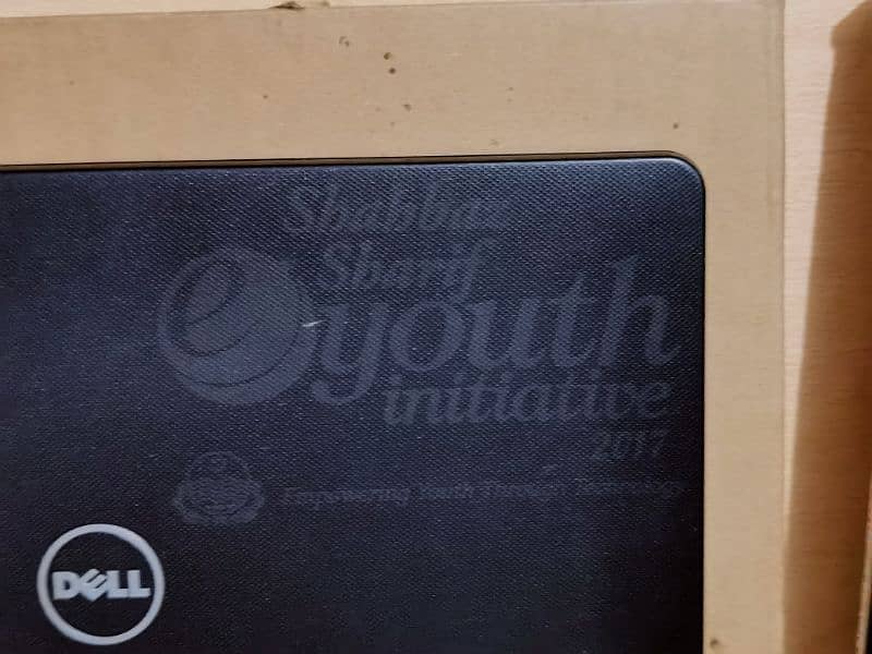 Dell Core i7 7th generation Vostro 3468 laptop(Read Full Add Then msg) 3