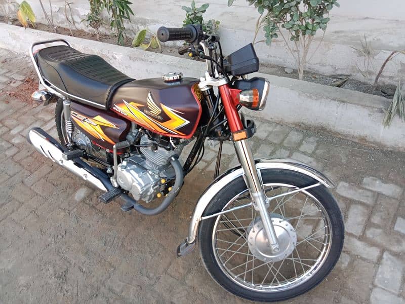 Honda CG 125 Model 2021 Laush condition 1