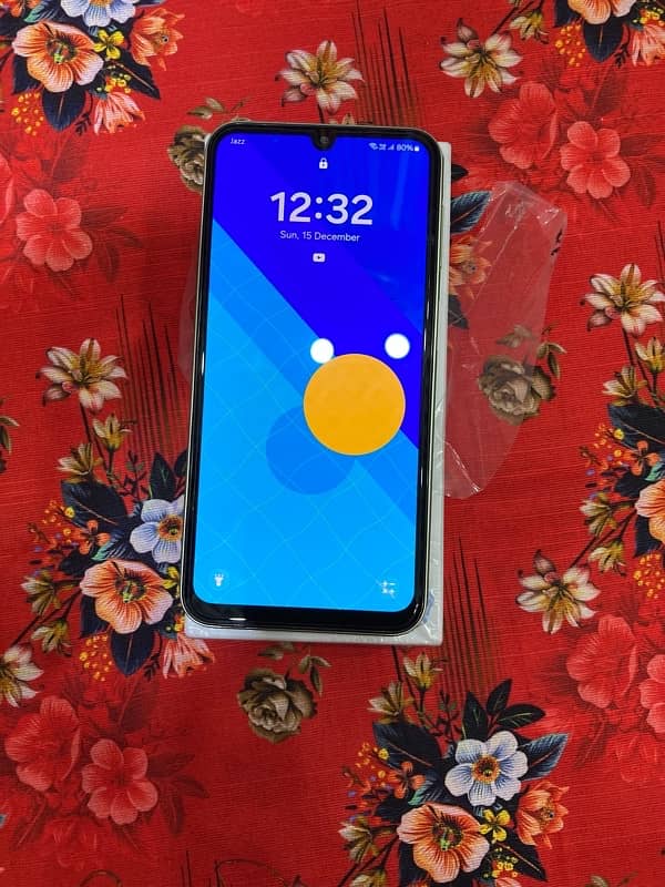 Samsung A24 128GB / 8GB 10/10 urgent sale 18