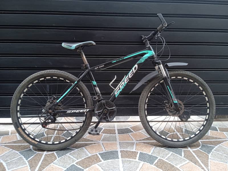 Mountain bike good condition working gears 5