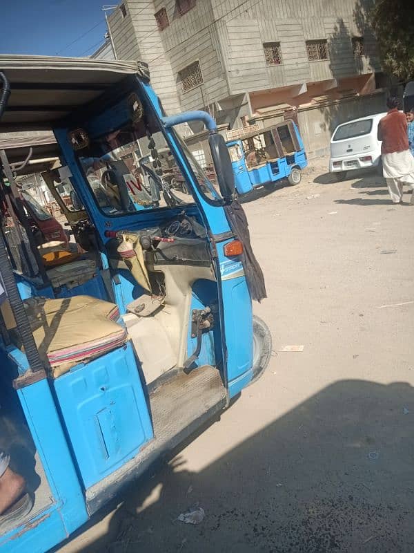 Daewoo Rickshaw 6 Seater 10