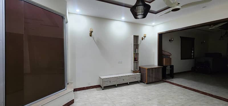 10 Marla Private House Available For Rent In Lake City Sector M-7C 2