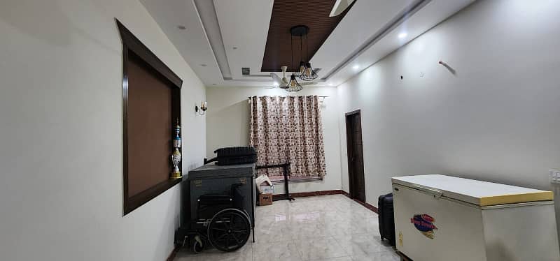 10 Marla Private House Available For Rent In Lake City Sector M-7C 5