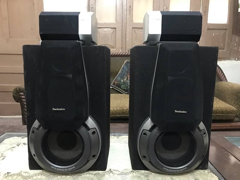 Technics  speaker  with Suround 2