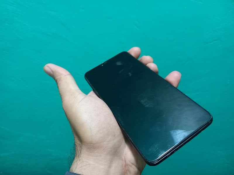 Oppo F7 very reasonable price 2