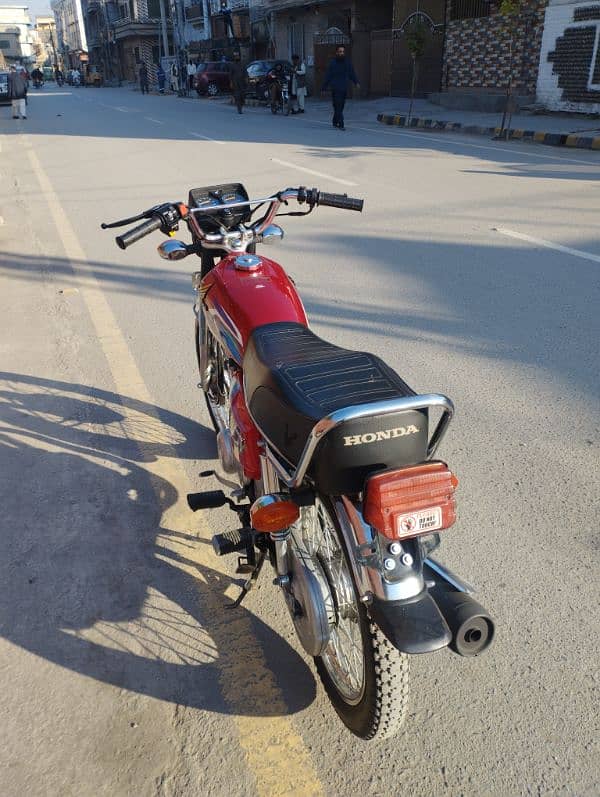 CG 125 Honda. 3