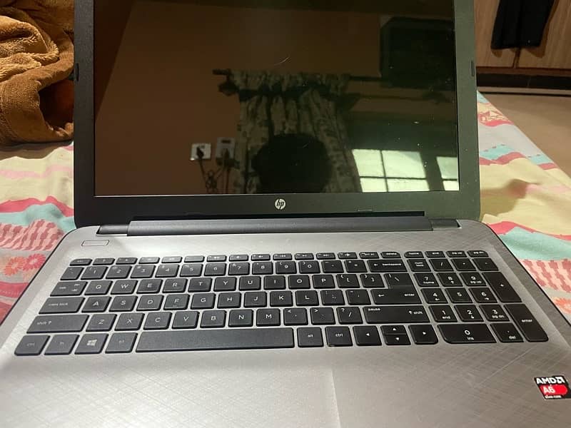 Hp Laptop AMD A6with AMD Radeon R4 Graphics 4