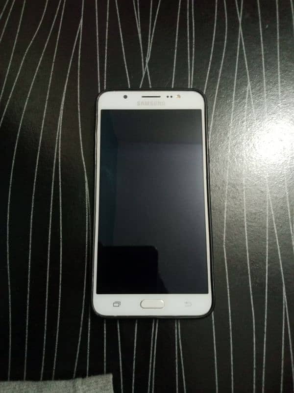 Samsung Galaxy J7 for sale 1