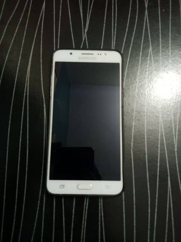 Samsung Galaxy J7 for sale 2