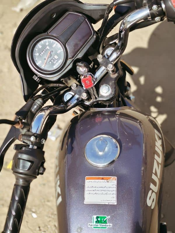 Suzuki 150 2023 3