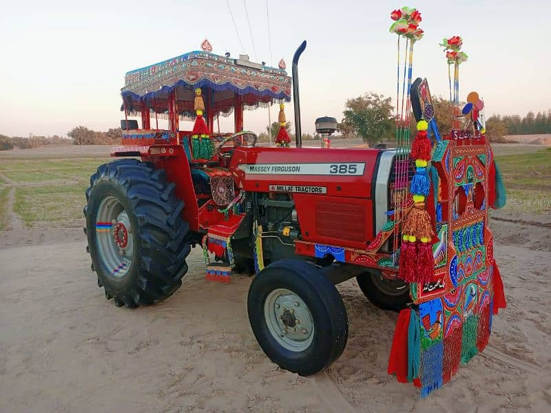 Tractor 385 Massey Ferguson 1