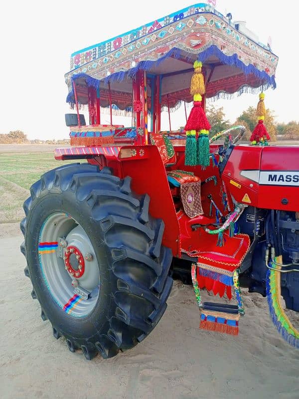 Tractor 385 Massey Ferguson 4