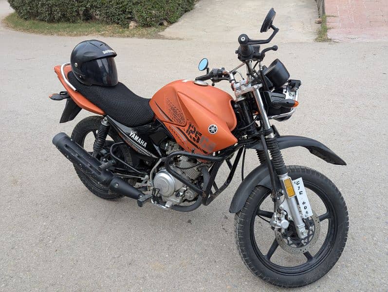 Motorcycle Yamaha YBR 125 G 9