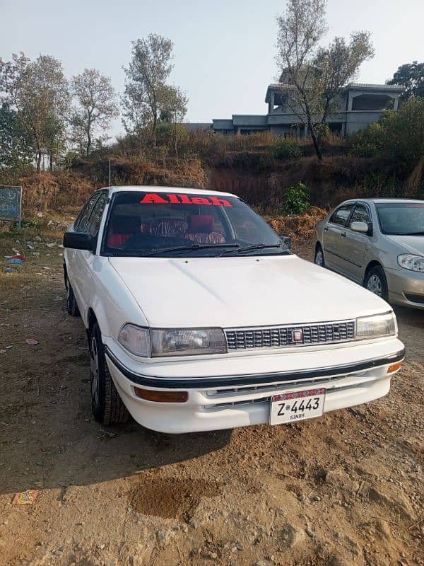 Toyota Corolla  1990 model 4