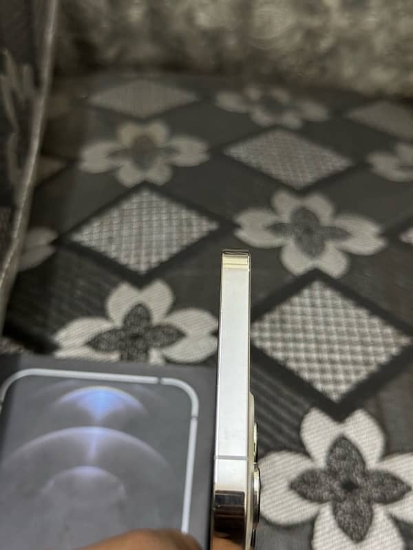 Apple iPhone 12 Pro Max 128Gb White Factory unlock water pack 4