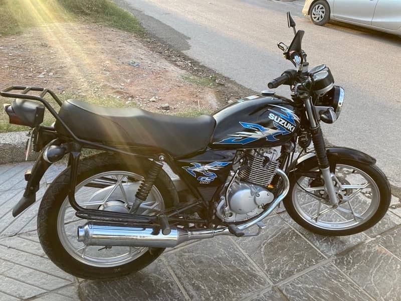 Suzuki 150 Full option 1