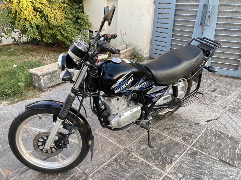 Suzuki 150 Full option 5