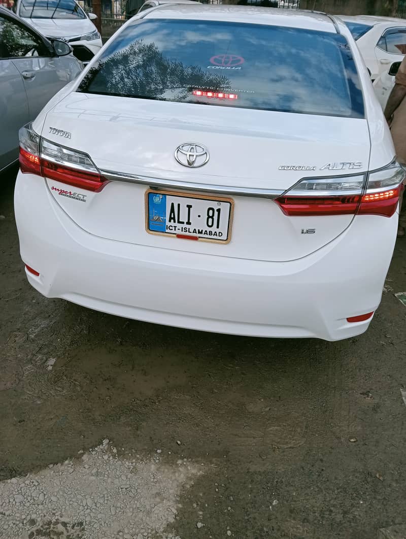 Toyota Corolla Altis 2018 10