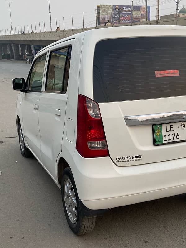 Suzuki Wagon R 2018 4