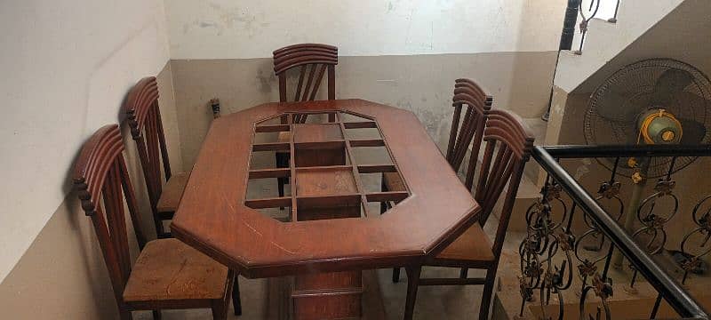 second hand dining table for sale wonderful condition 2