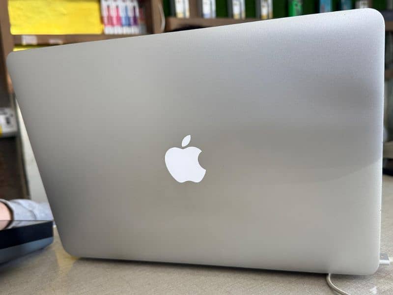 MacBook Air 13inches Early 2014 1