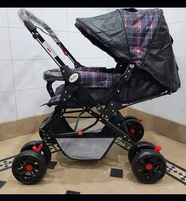 Baby pram / Walker 0