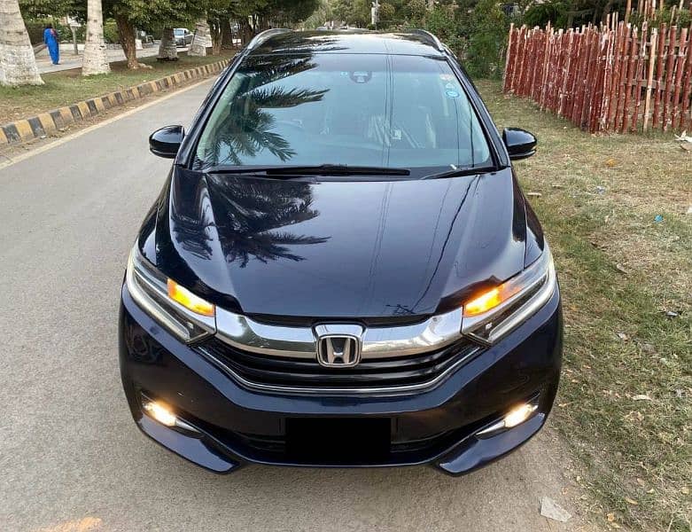 Honda Fit shuttle 2015 Registered 2018 Bruno style S package top of 1