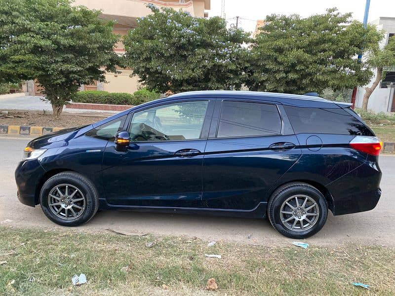 Honda Fit shuttle 2015 Registered 2018 Bruno style S package top of 6