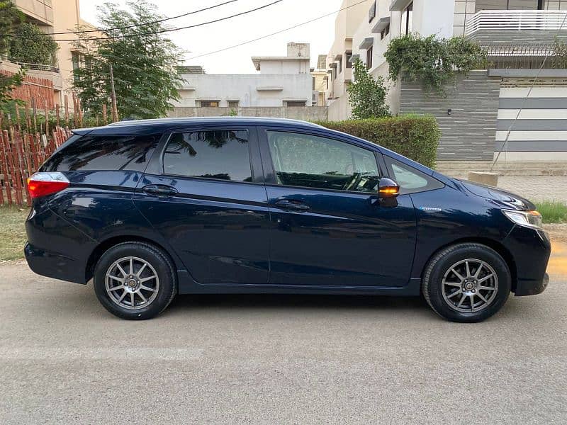 Honda Fit shuttle 2015 Registered 2018 Bruno style S package top of 7